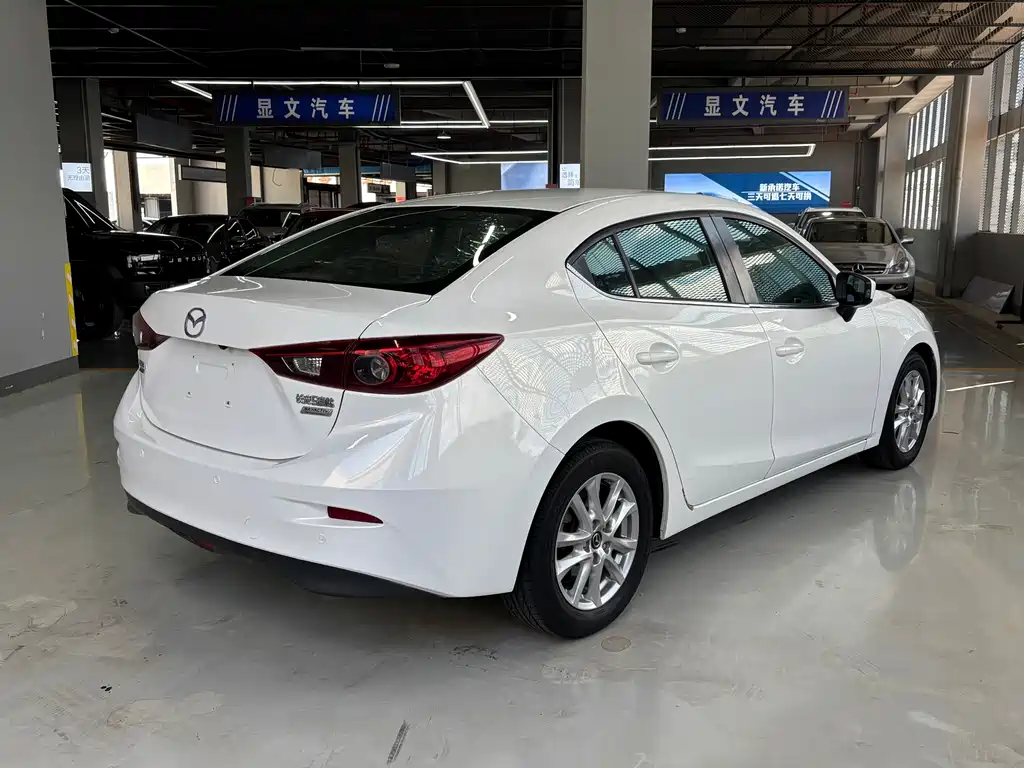 Mazda 3 Axela — миниатюра 16