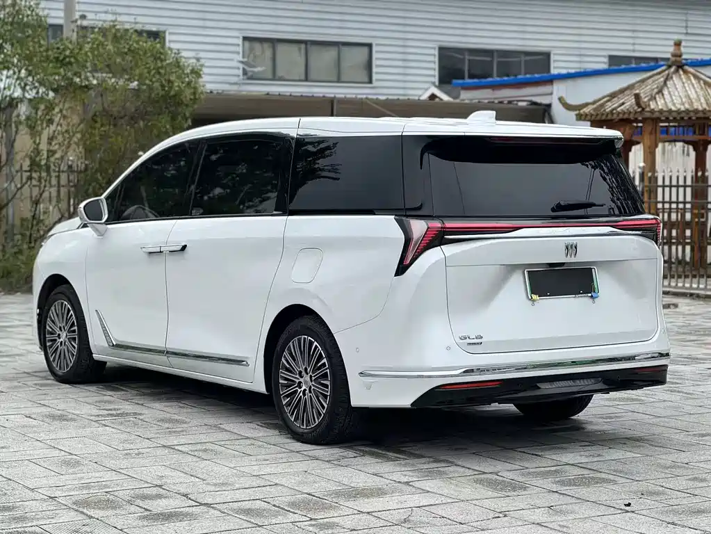 BUICK GL8 NEW ENERGY