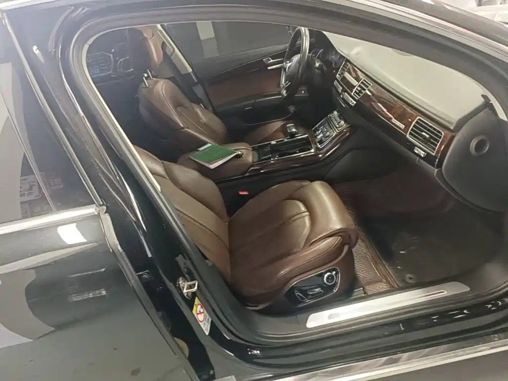 Audi A8 — миниатюра 25