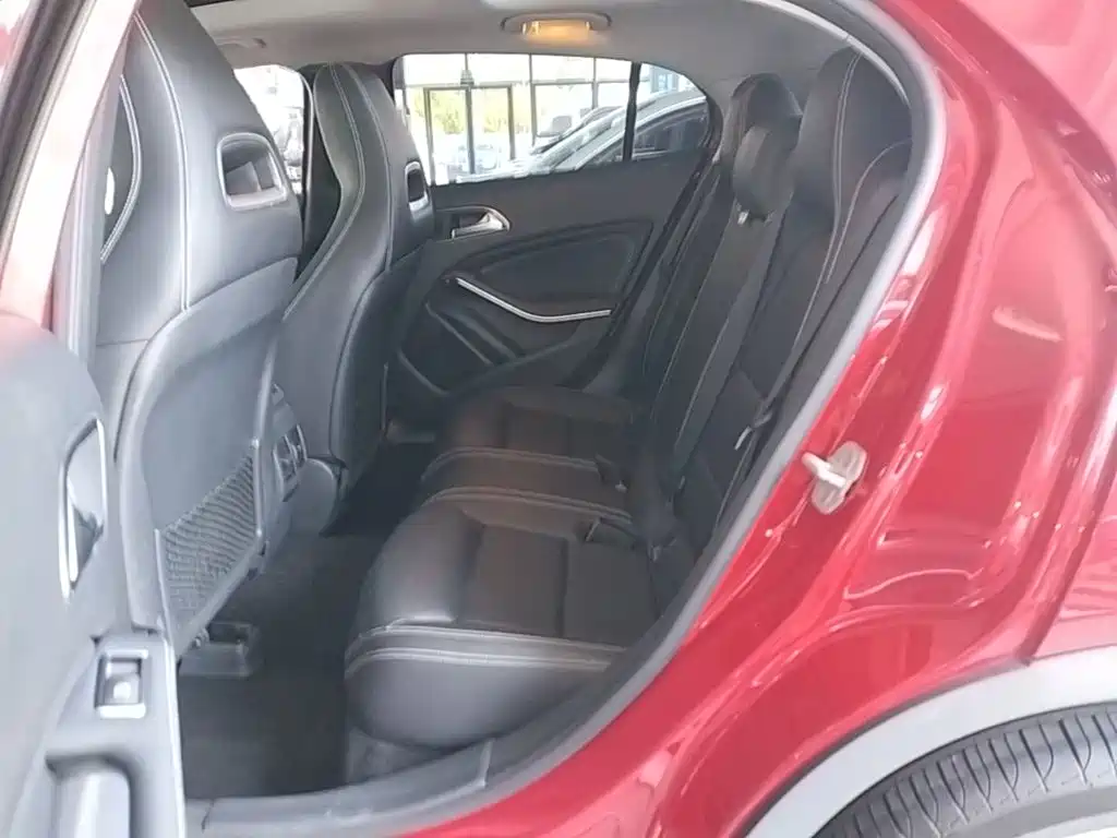 Mercedes-Benz GLA — миниатюра 17