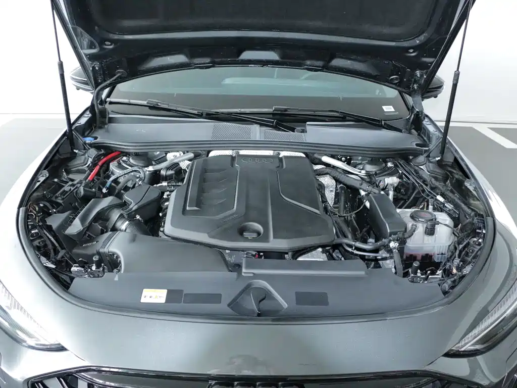 Audi A5L 2026 2.0T Sport