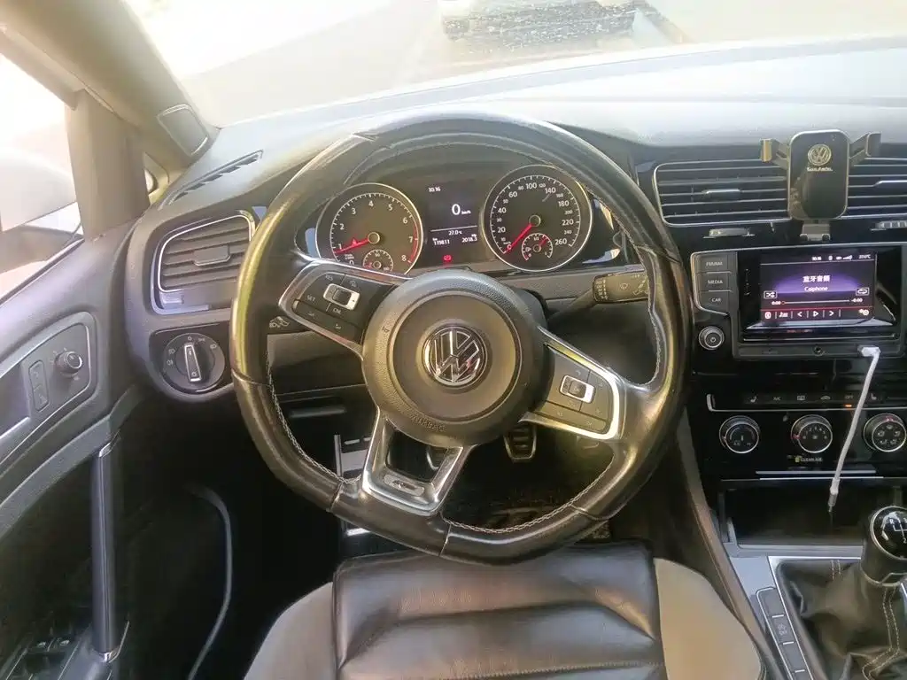 Volkswagen Golf — миниатюра 11