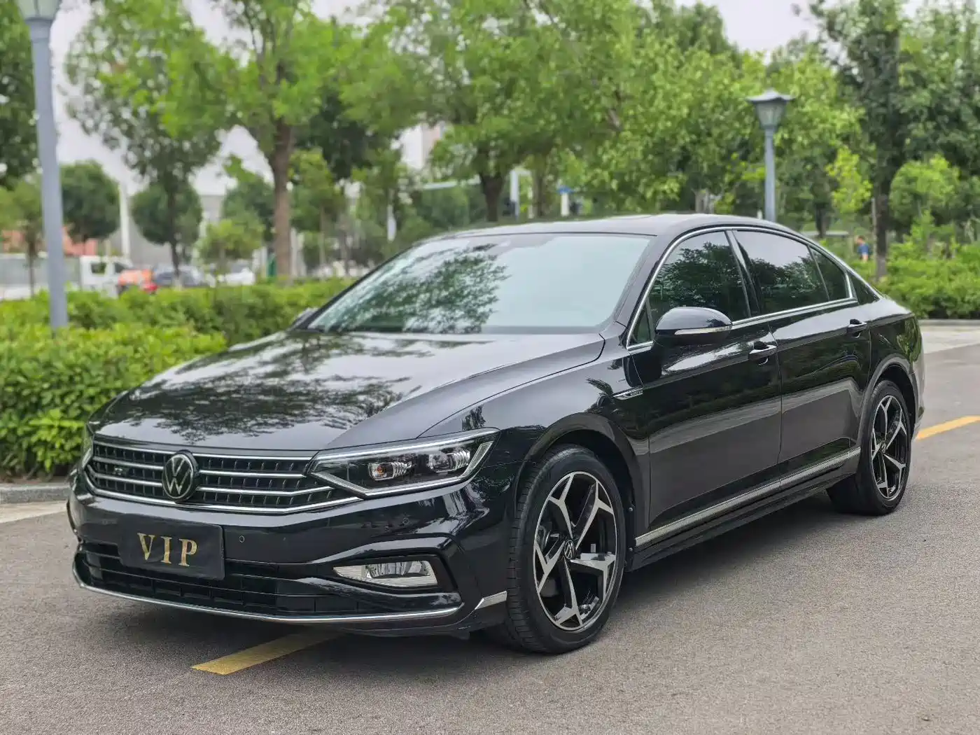 迈腾 2023款 200万辆纪念版 330TSI DSG豪华型 2023