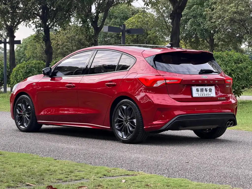 Ford Focus — миниатюра 6