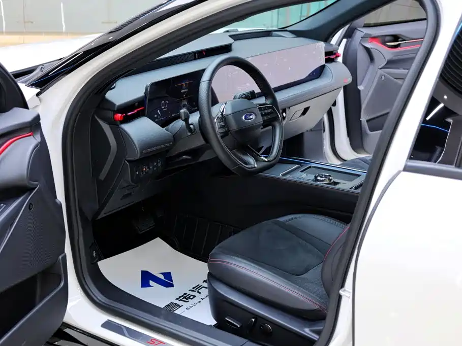 Ford Evos — миниатюра 16