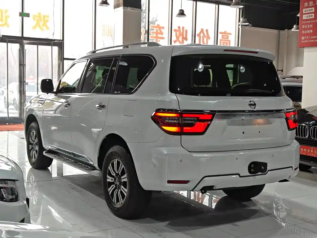 Nissan Patrol 2019 4.0L AT