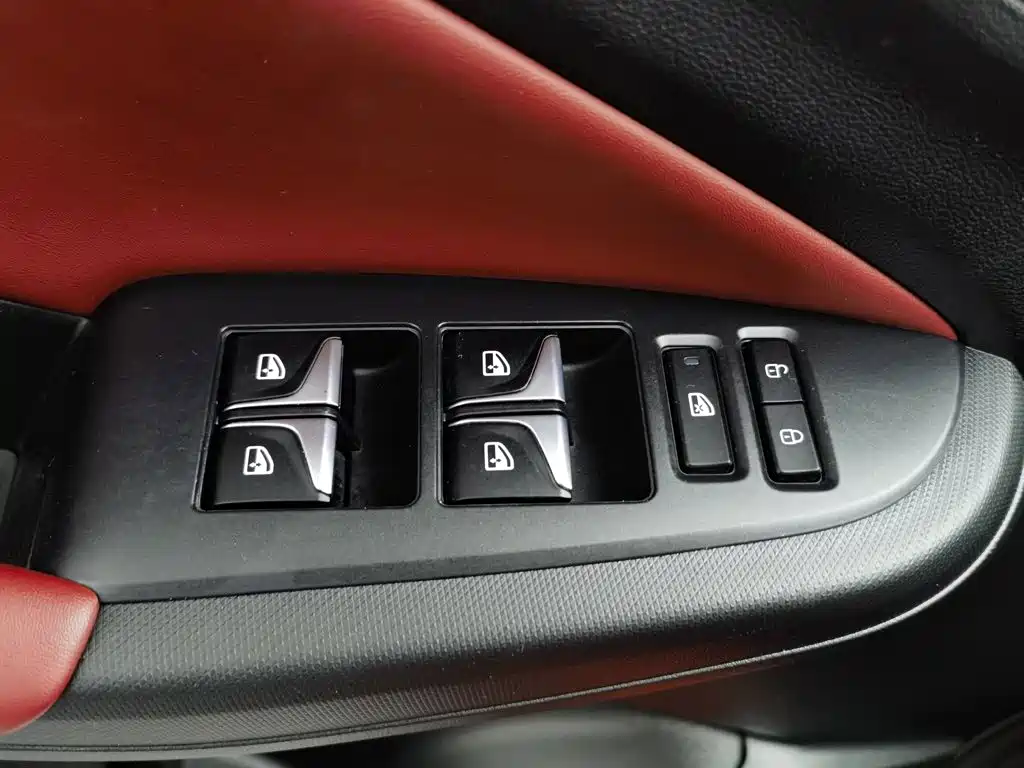Changan Eado — миниатюра 9