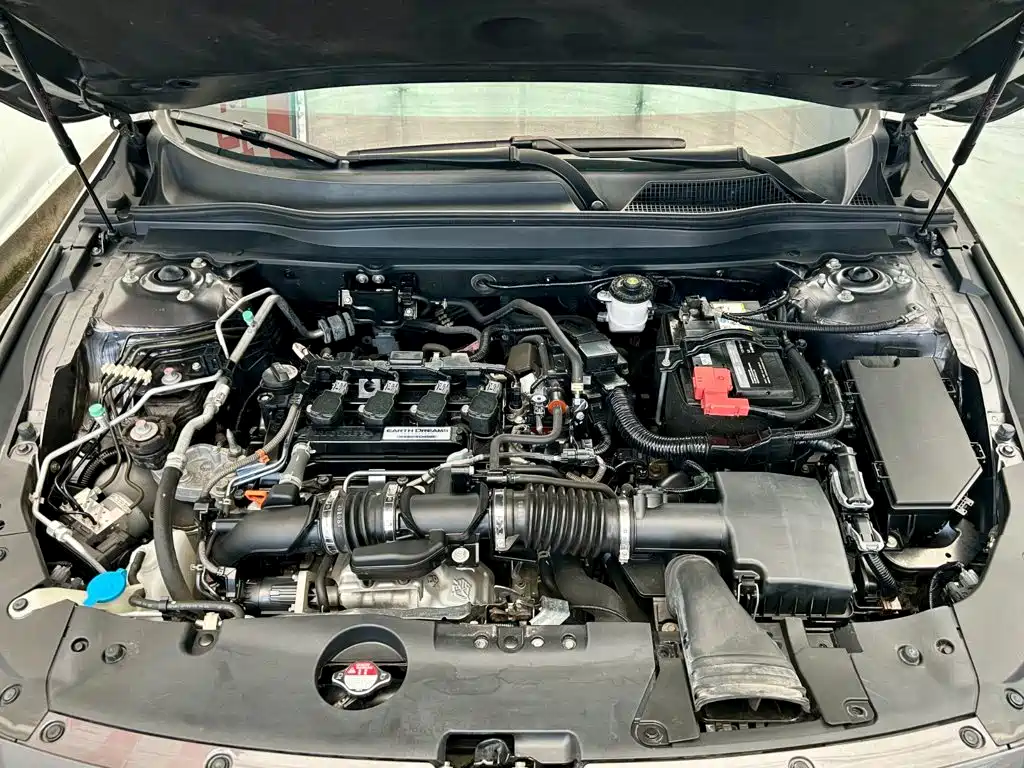 Honda Accord — миниатюра 17