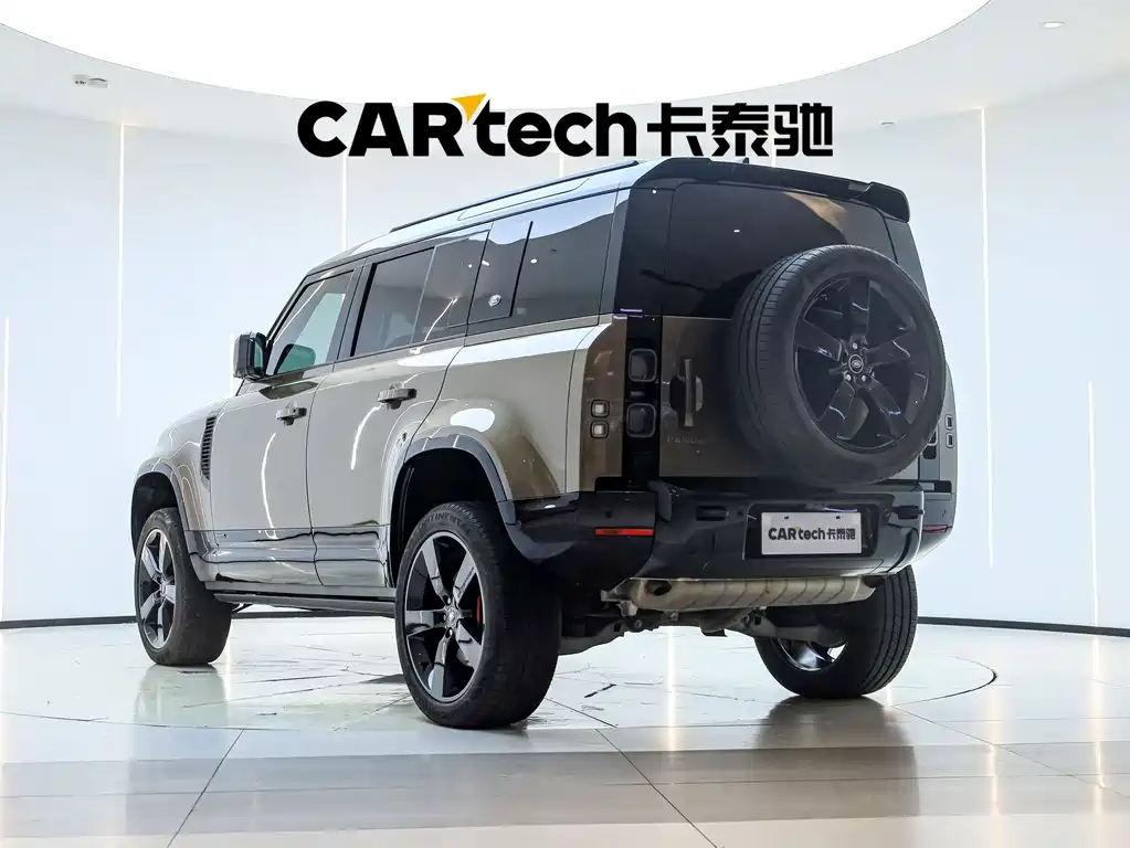Land Rover Defender — миниатюра 5