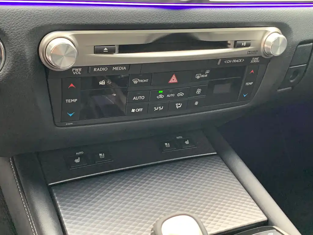Lexus GS — миниатюра 8