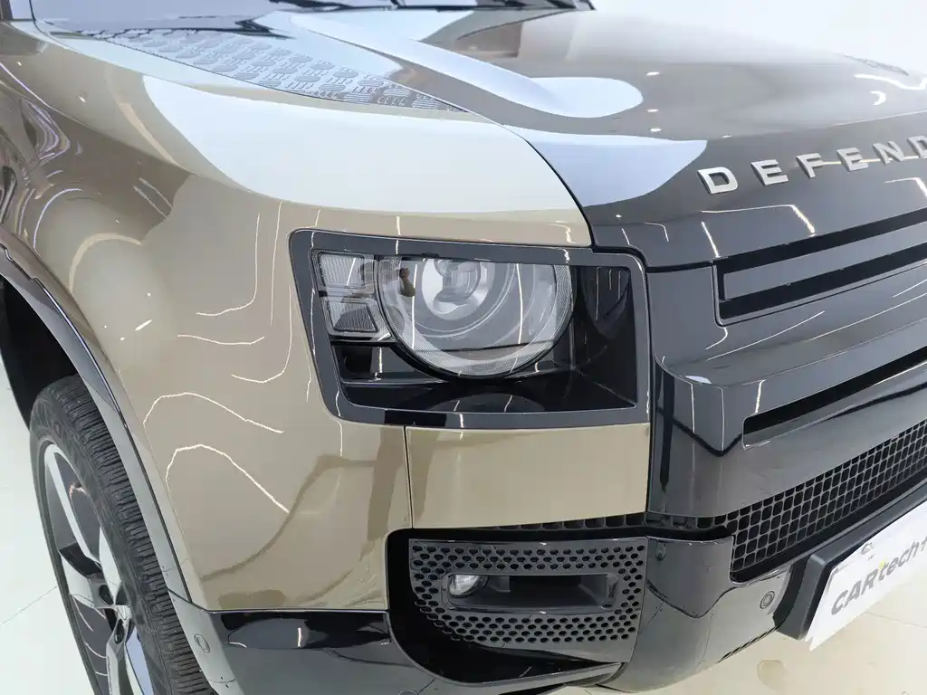 Land Rover Defender — миниатюра 6