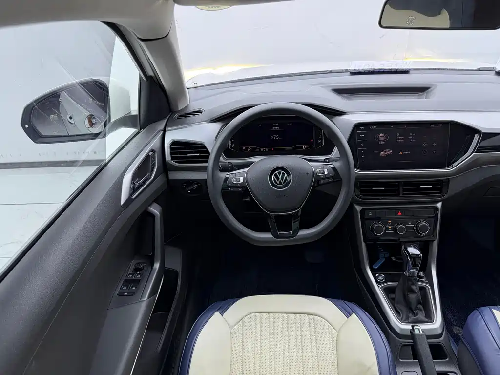 Volkswagen T-Cross — миниатюра 16