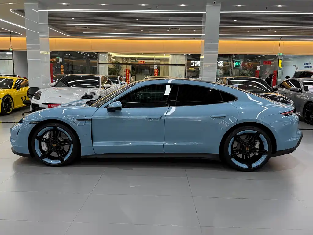 Porsche Taycan 2022 Taycan