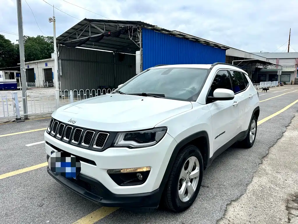 Jeep Compass — миниатюра 3