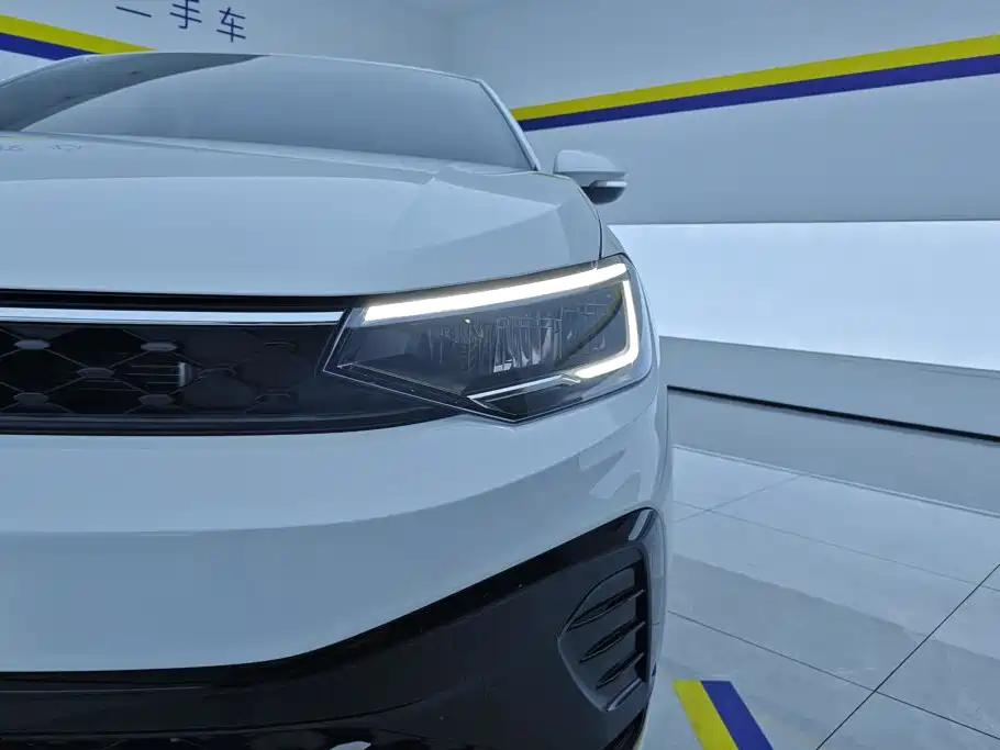 Volkswagen Lavida — миниатюра 5