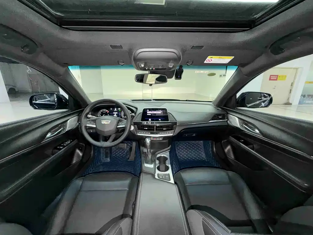 Cadillac CT4 — миниатюра 6
