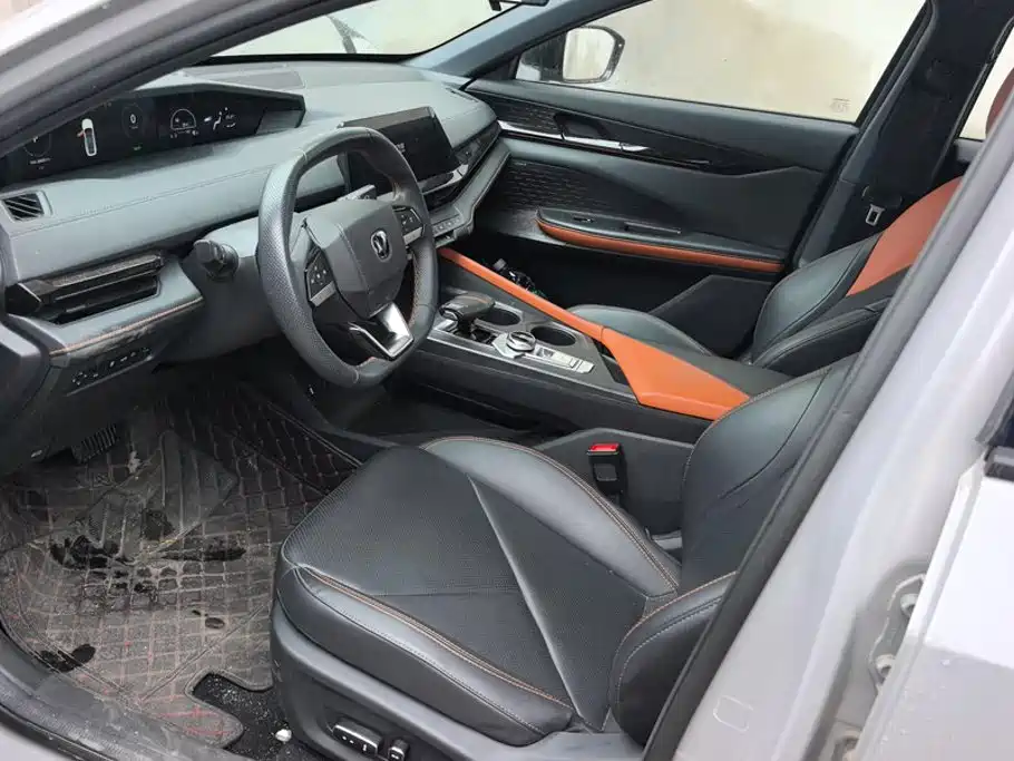 Changan UNI-V iDD — миниатюра 9