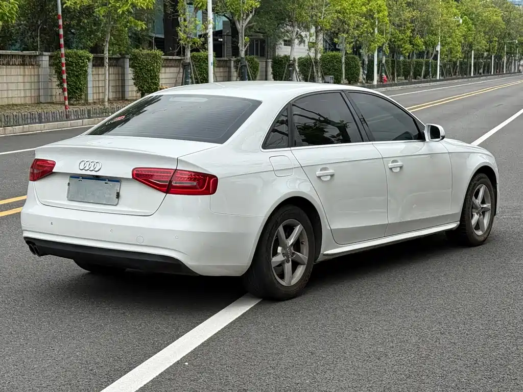 Audi A4L — миниатюра 7