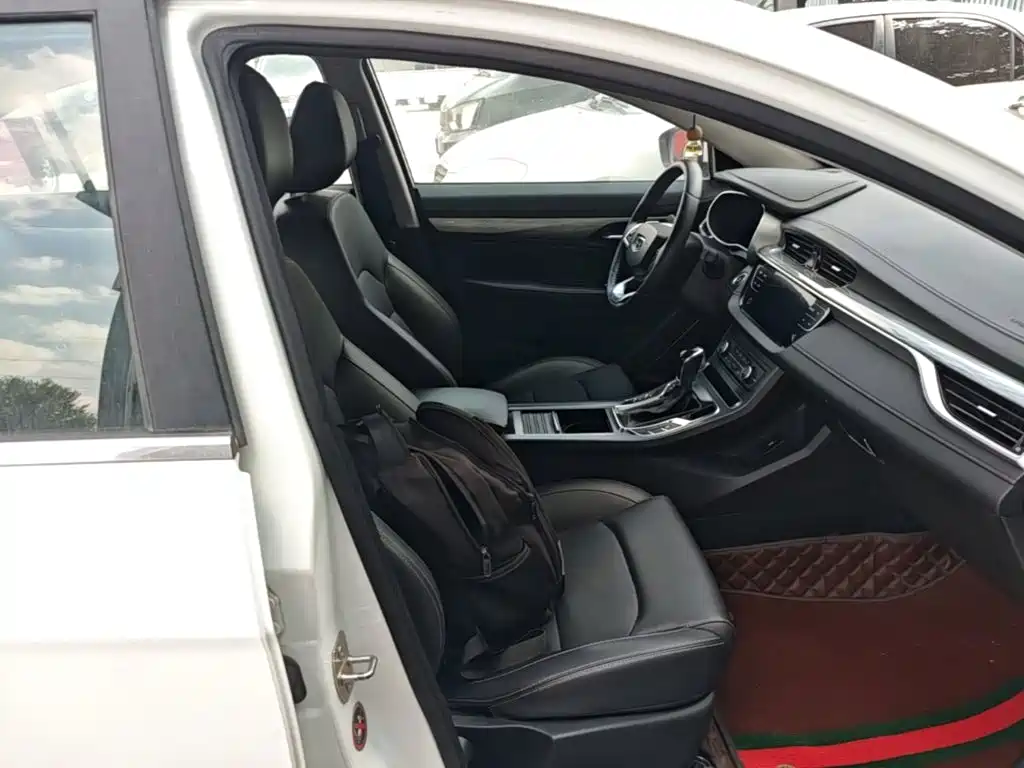 Geely Emgrand — миниатюра 25