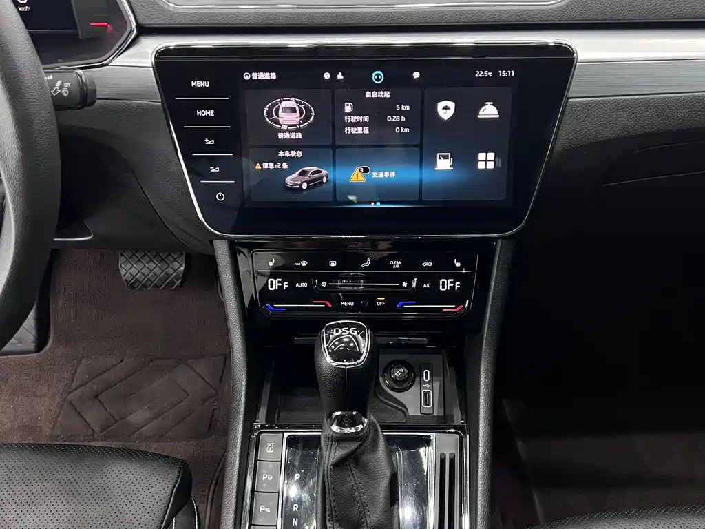 Skoda Superb — миниатюра 12