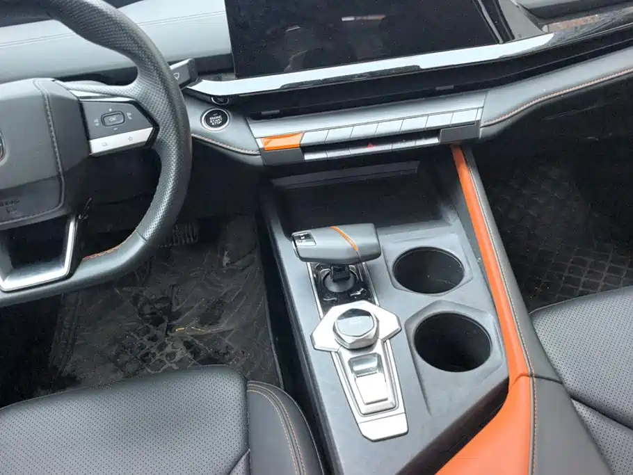 Changan UNI-V iDD — миниатюра 16