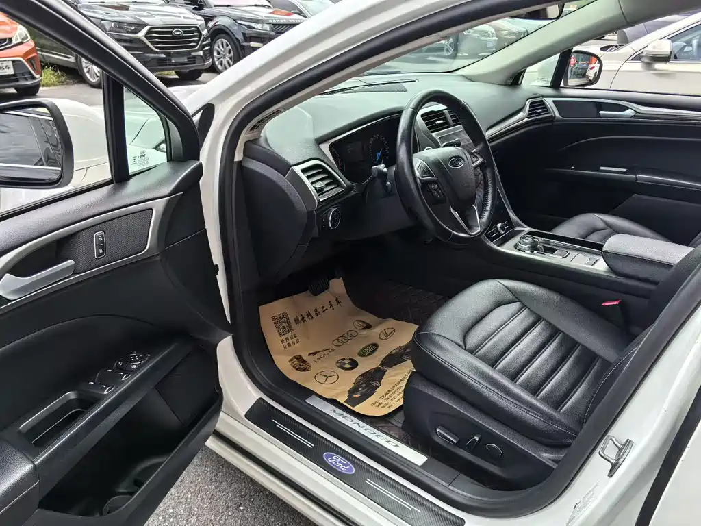 Ford Mondeo — миниатюра 6