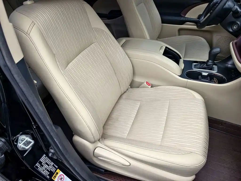 Toyota Highlander — миниатюра 12
