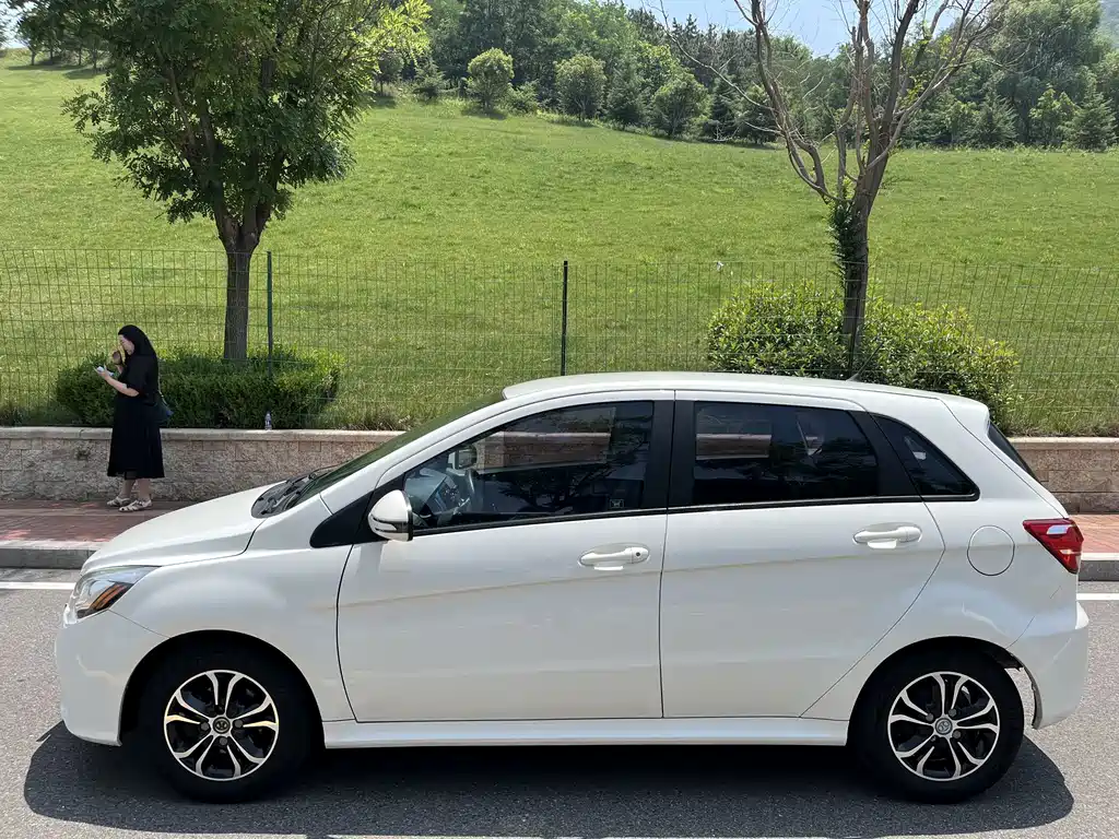BAIC New Energy EV — миниатюра 25