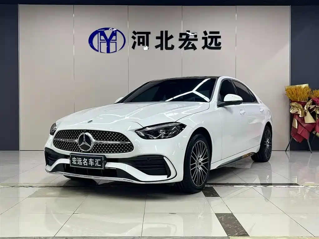 Mercedes-Benz C-Class 2025