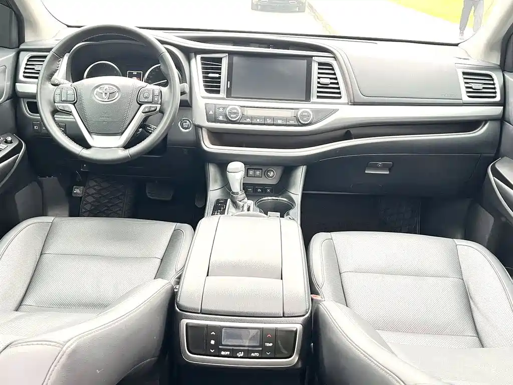 Toyota Highlander — миниатюра 6