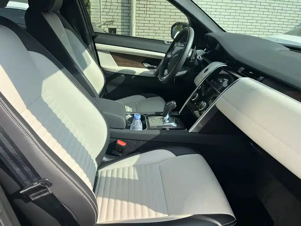 Land Rover Discovery Sport — миниатюра 8