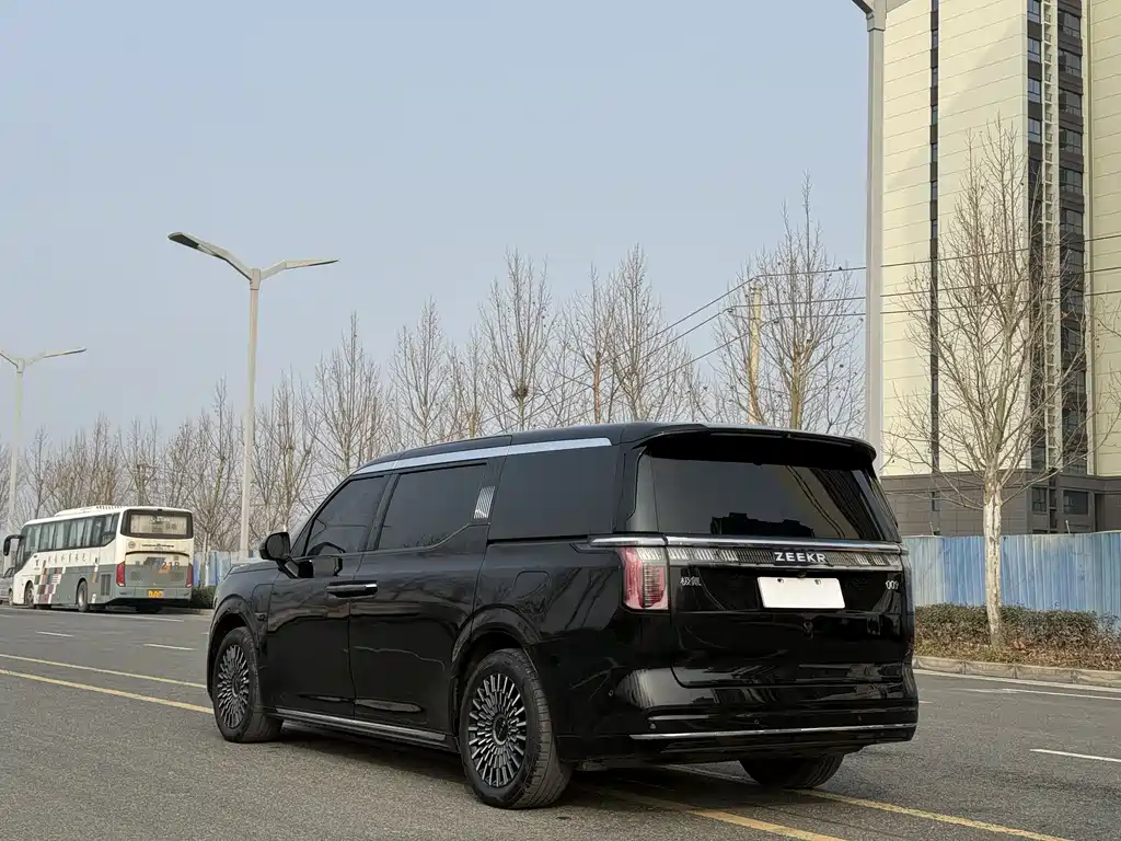 ZEEKR EXTREME KRYPTON 009