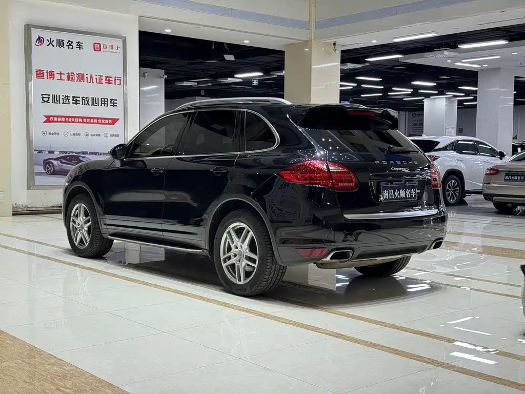 Porsche Cayenne 2011 Cayenne S 4.8L