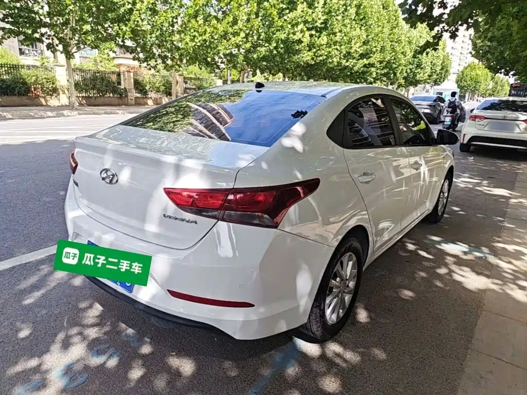 Hyundai Verna — миниатюра 7