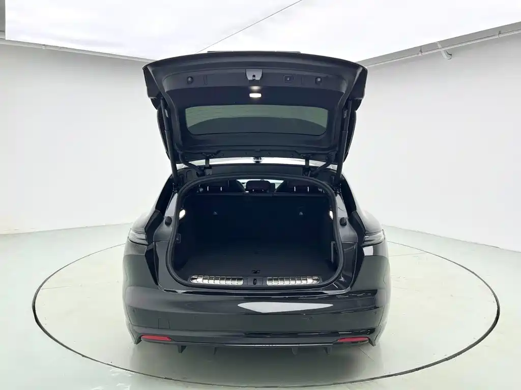 NIO ET5T — миниатюра 4
