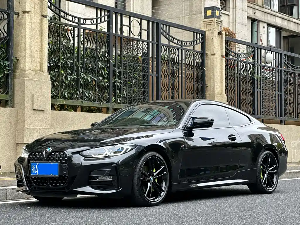 BMW 4 SERIES