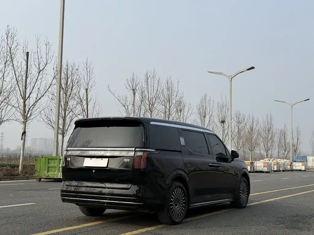 ZEEKR EXTREME KRYPTON 009