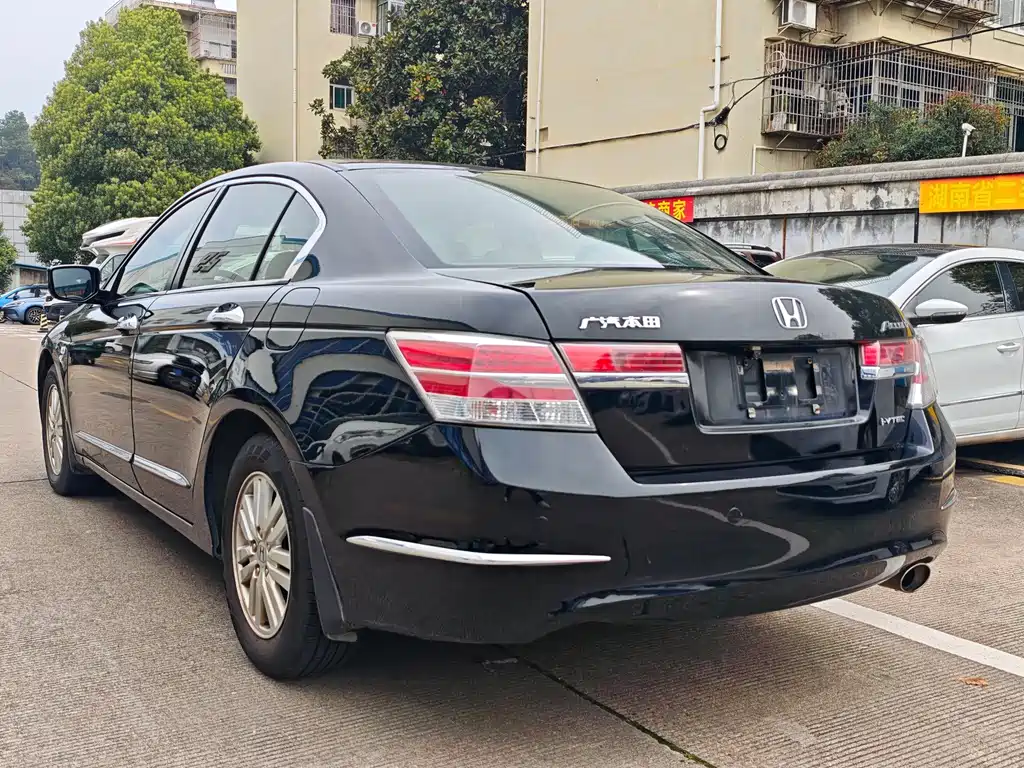 Honda Accord — миниатюра 4