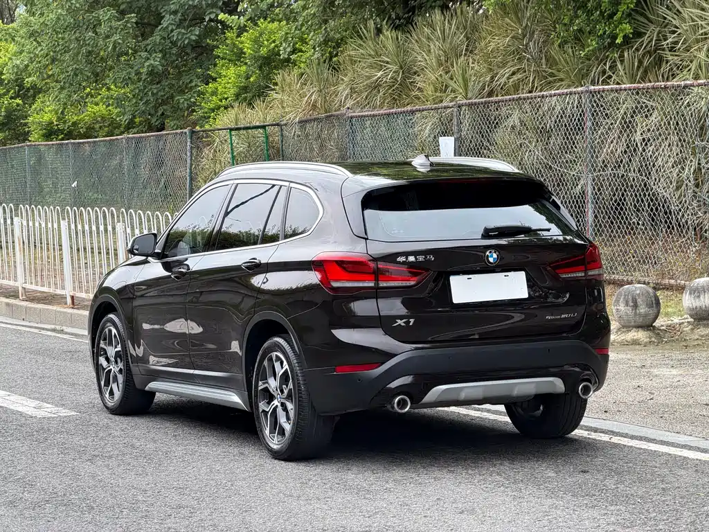 BMW X1 — миниатюра 9