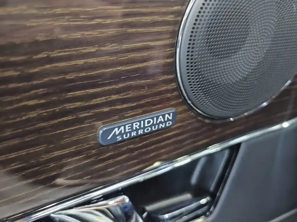 Jaguar XJ — миниатюра 15