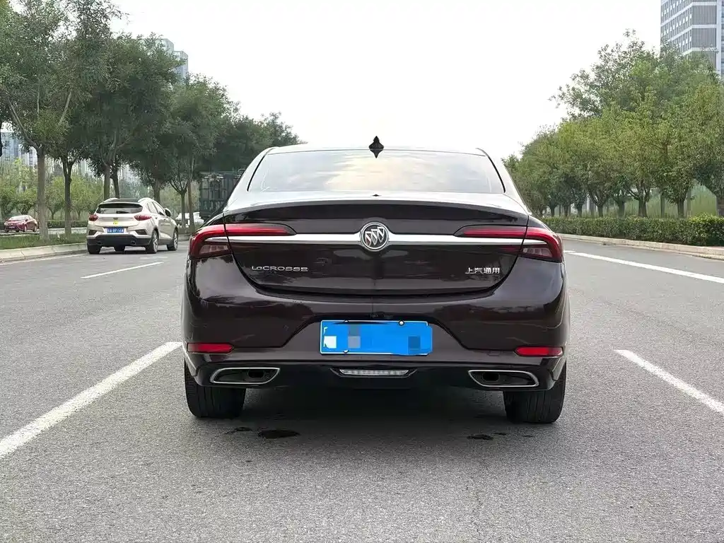 Buick LaCrosse — миниатюра 8