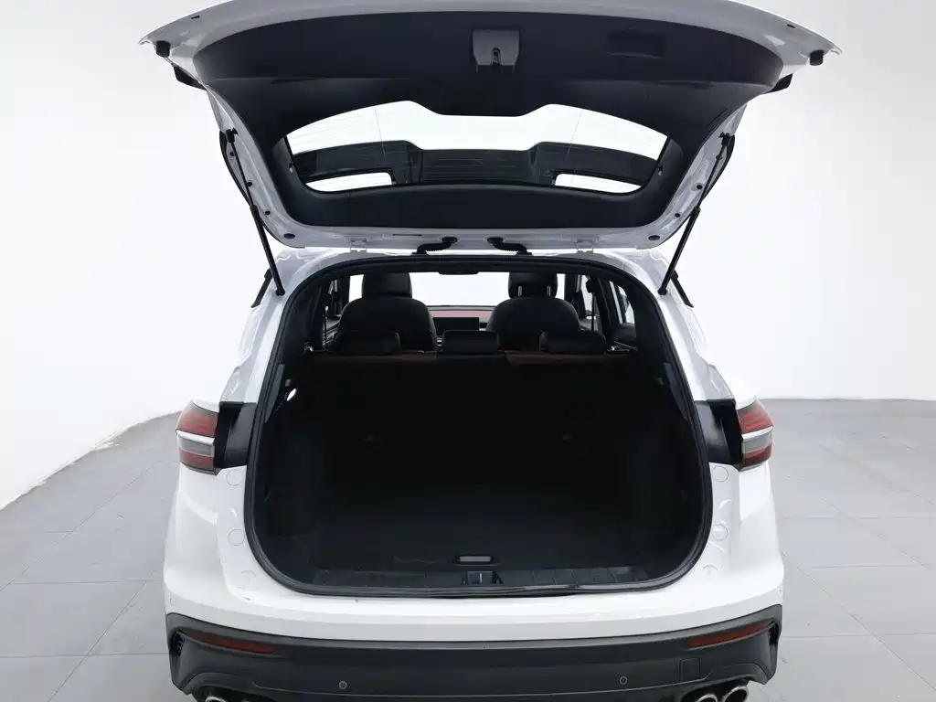 Geely Binyue — миниатюра 16