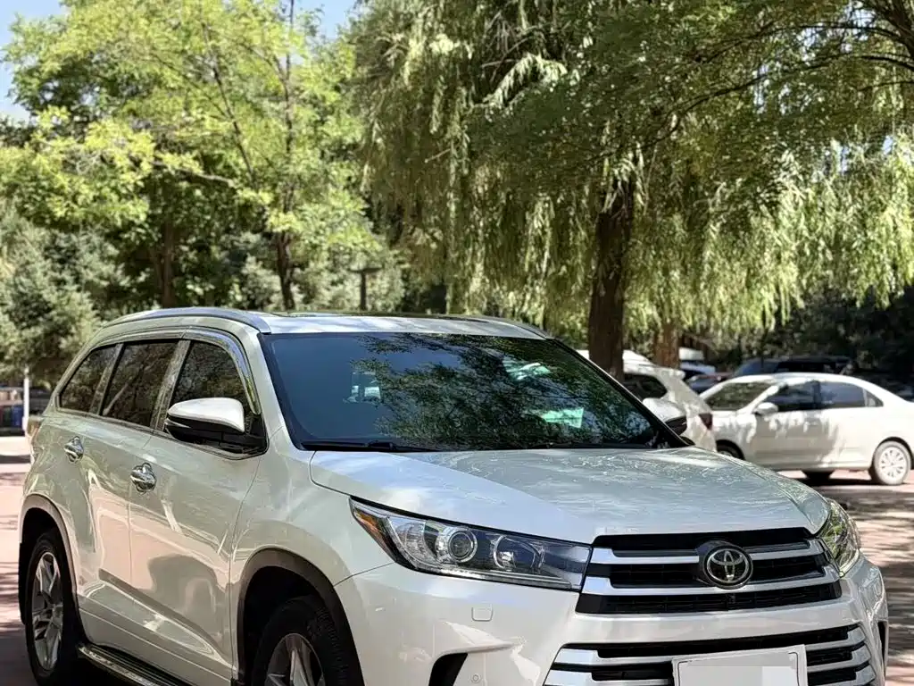 Toyota Highlander — миниатюра 3