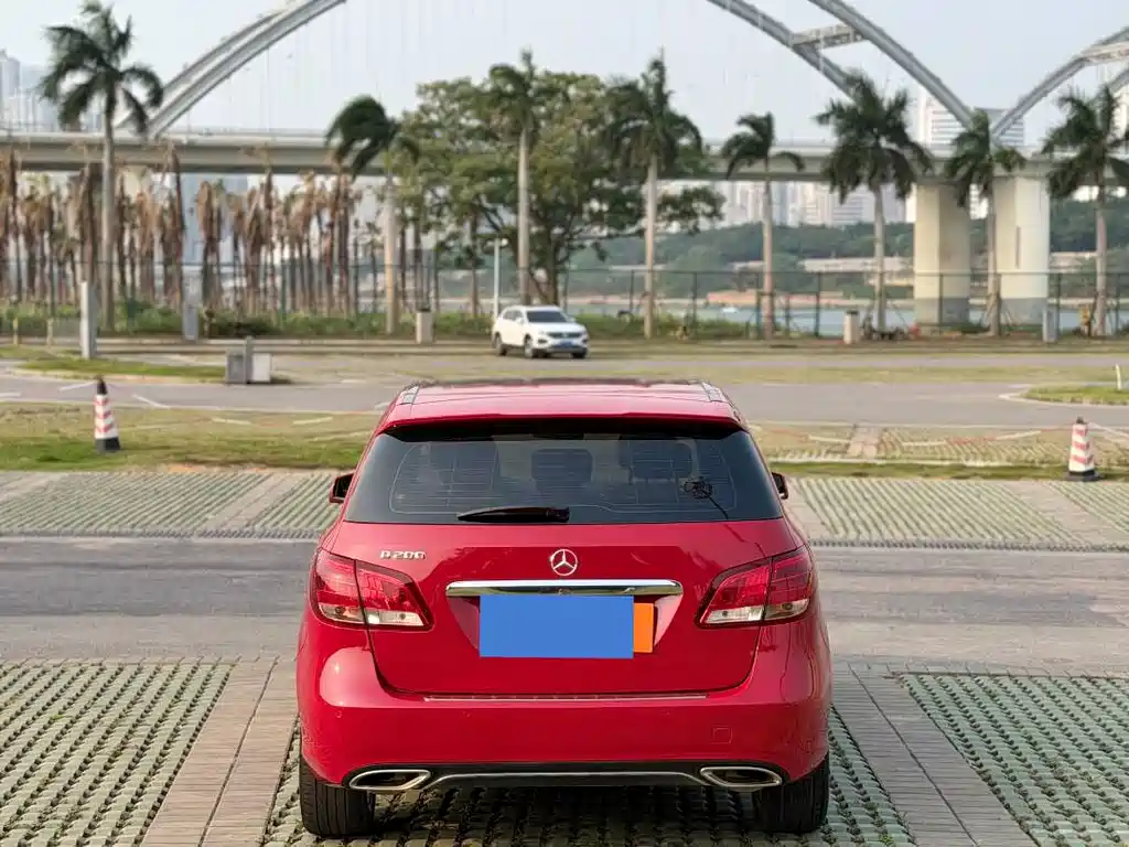 Mercedes-Benz B-Class — миниатюра 6