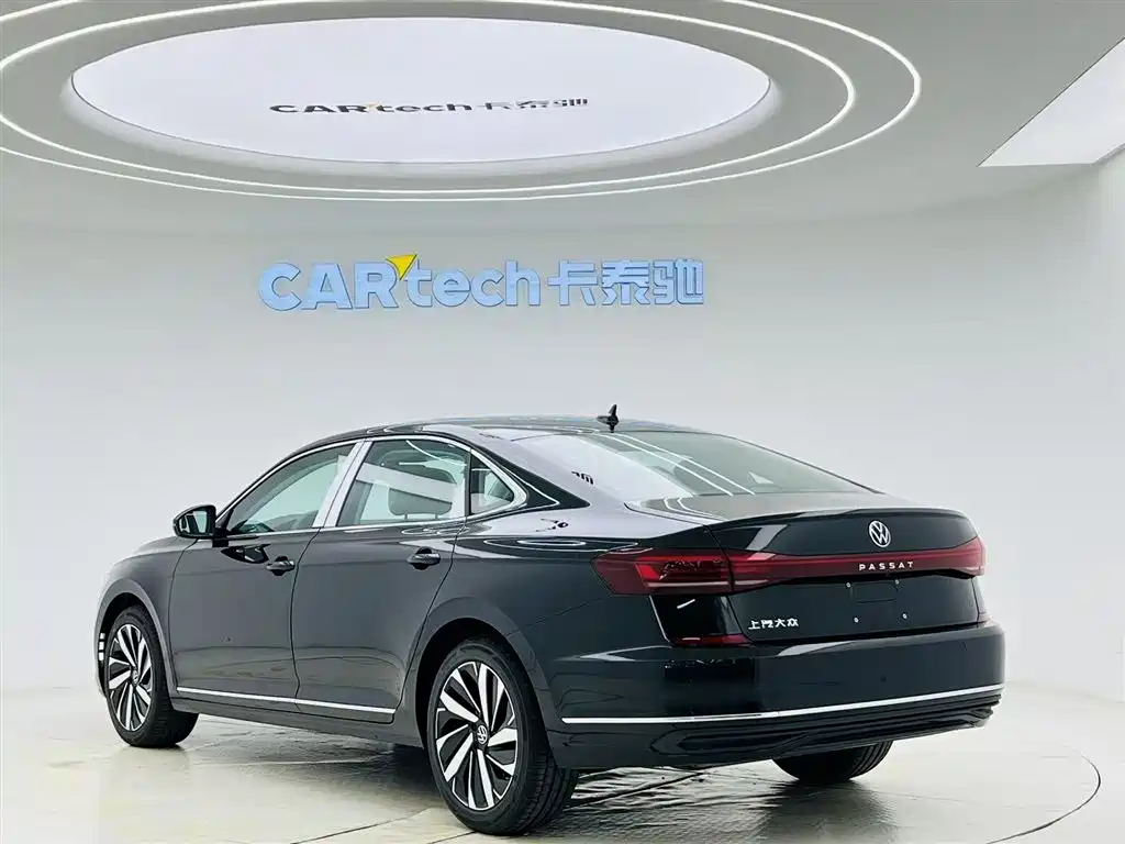 Volkswagen Passat 2026 330TSI Elite
