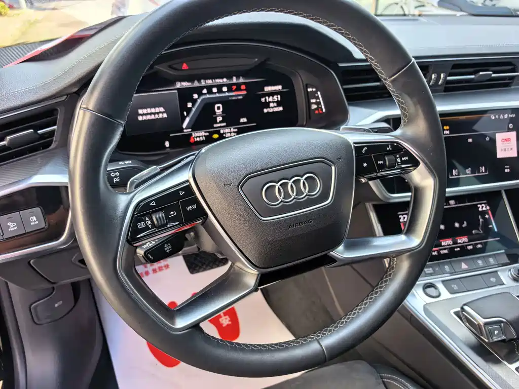 Audi A7L — миниатюра 13