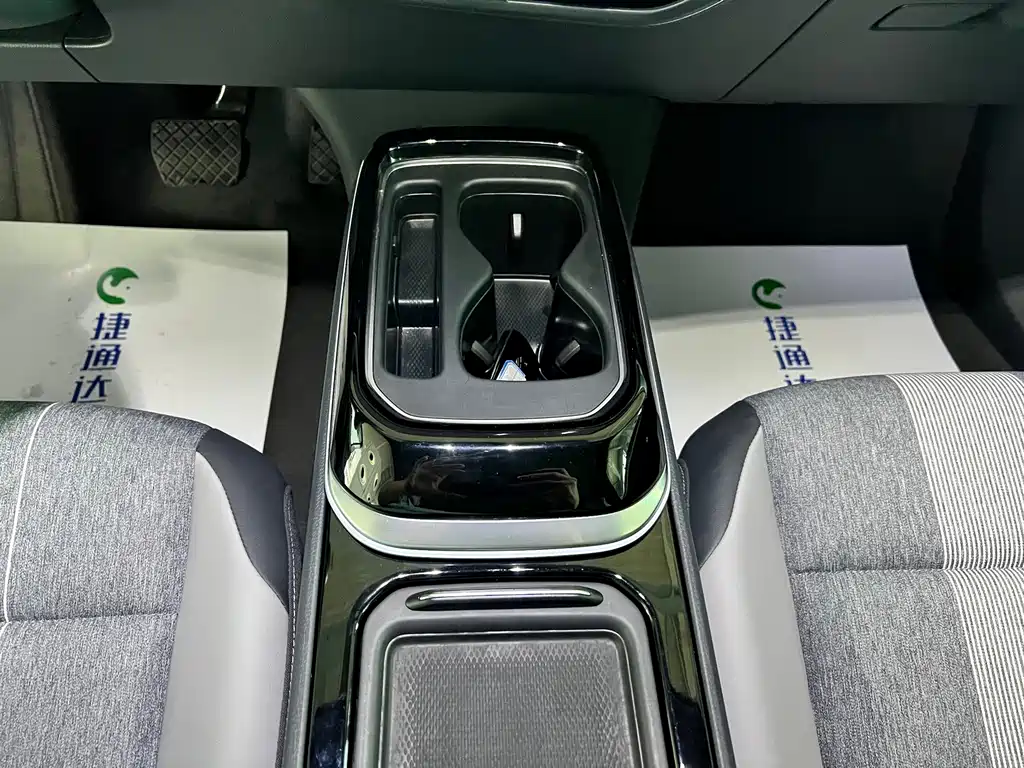 Volkswagen ID.4 Crozz — миниатюра 8