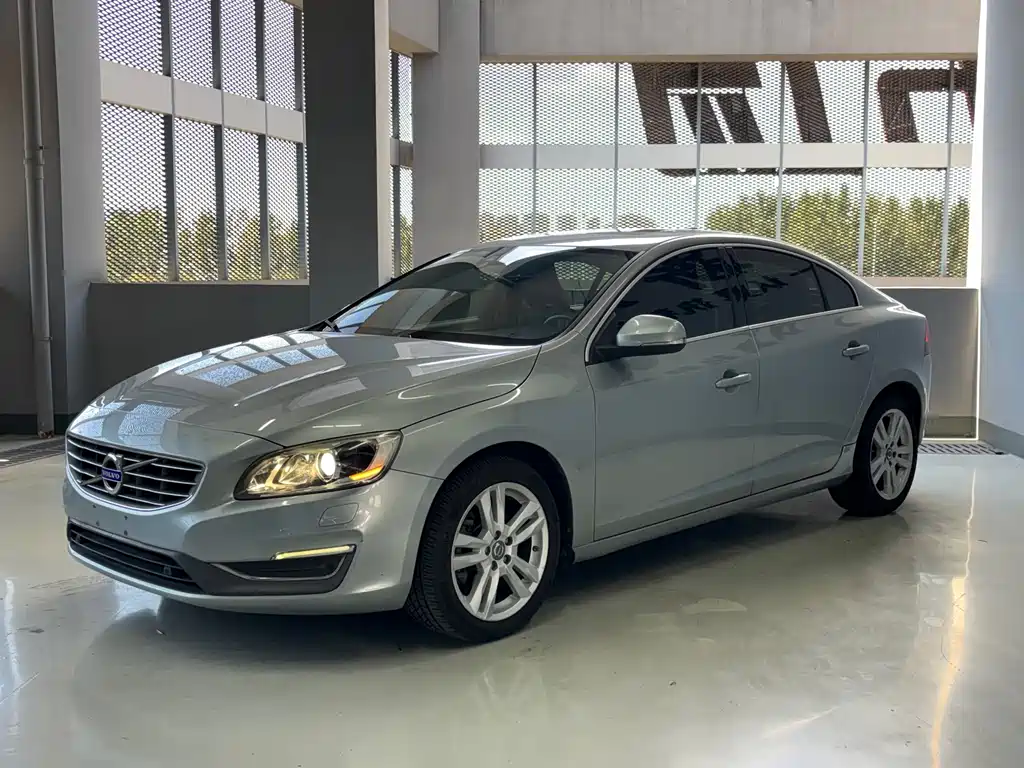 Volvo S60
