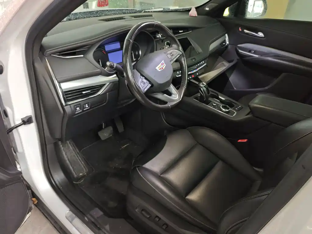 Cadillac XT4 — миниатюра 9