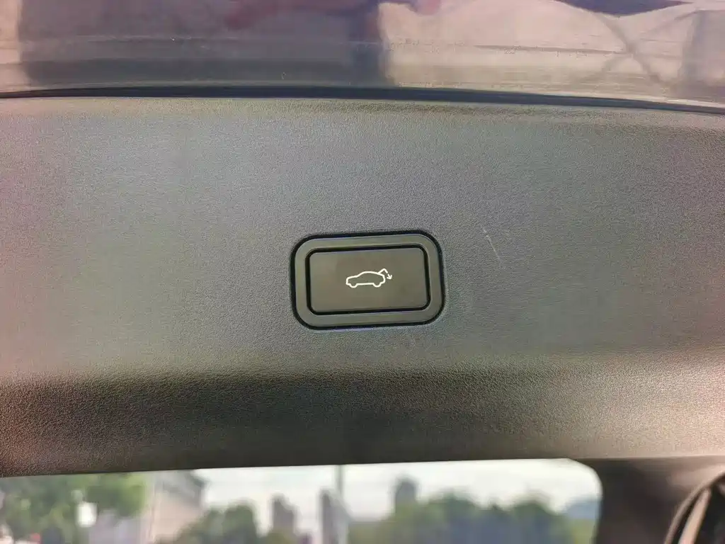 Geely Xingyue L — миниатюра 7